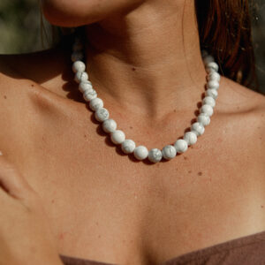 Collar Howlita minimal